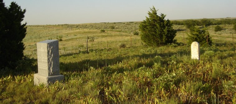 The Bender-Chinn Cemetery, view looking northeast, Barber County, Kansas.

Photo by Nathan Lee, 31 July 2006.