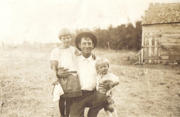 Deloris, Cliff and R.H. 'Bill' Hoagland.

Photo courtesy of Ronnie Hoagland and Kim (Hoagland) Fowles.