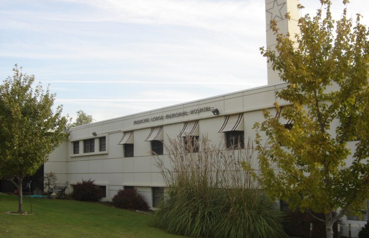 Medicine Lodge Memorial Hospital, Medicine Lodge, Barber County, Kansas.

Photo by Nathan Lee, October 2006.