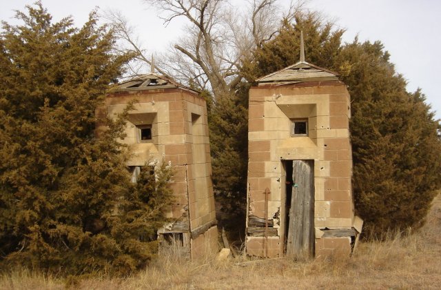 Old Entrance Posts at the Medicine Lodge Peace Treaty Pageant Grounds.

Photo by Nathan Lee, 15 December 2006.