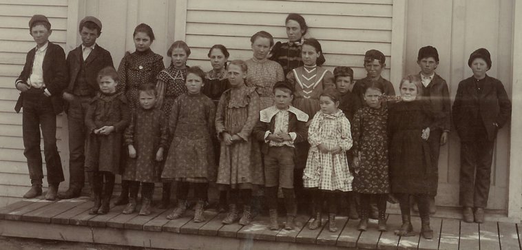 Pupils at Lake City School 28 March 1901. Mrs. Belle Heflur, Teacher. 