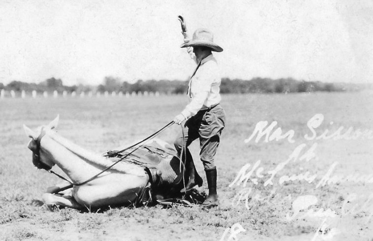 Mar Sisson, McLain Roundup, Sun City, Barber County, Kansas.   Photo by Homer Venters, courtesy of his great-nephew, Mike Venters. 