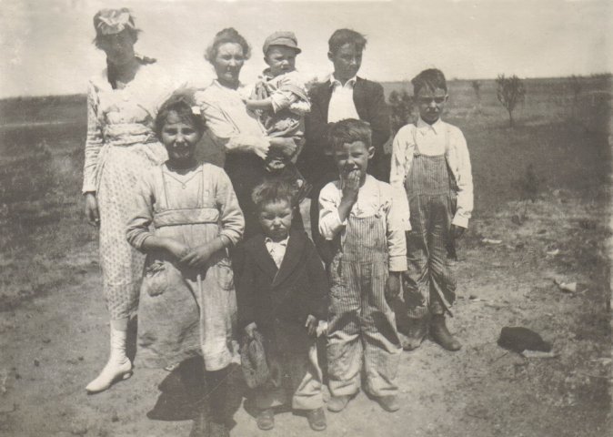 Minerva Cline with Seven Children.

Photo courtesy of Rhonda (Cline) Nickel.