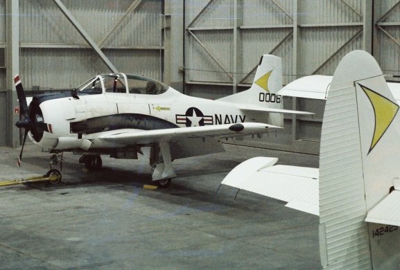 National Parachute Test Range, El Centro, California, circa 1976.

Photo by PHAN Pat 'Smitty' Smith.

CLICK HERE to view a larger copy of this image in a new browser window.