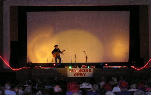 Daryl Schiff performs at 'The Wilmore Opry at the Twilight Theatre Show', 15 October 2005.

Greensburg, Kiowa County, Kansas.

Photo by David Rose.