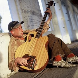 TOM SPICER with his KalimBass.

'Delta swamp rhythms spiced with tropical island harmonies'.

CLICK HERE to visit his web site, KalimBass.com.