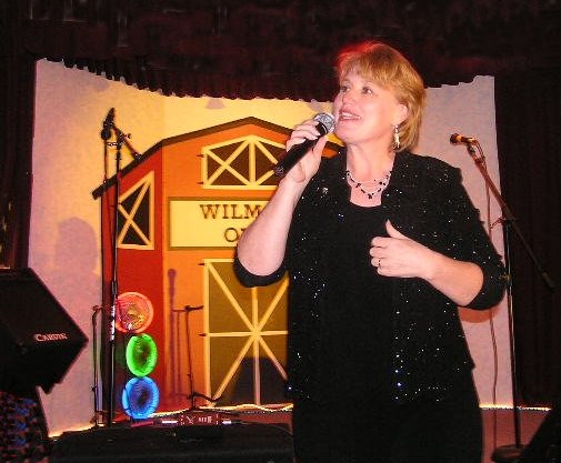 Vanita Blundell at the Wilmore Opry, 7 May 2005, Comanche County, Kansas.

Photo by Dave Rose.