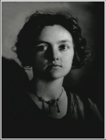 Nellie May Barnett, about 16 years of age. She lived in Sharon, Barber County, Kansas, at the time this photograph was taken.