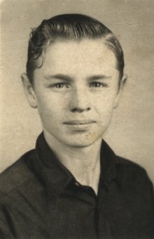 Robert Hackney of Wilmore, Ks. Photograph from the collection of Wendel G. Ferrin