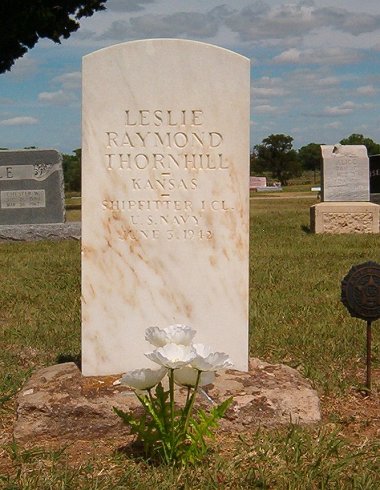 Gravestone for Leslie Raymond Thornhill,

Protection Cemetery, Comanche County, Kansas.

Photo by Bobbi (Hackney) Huck.