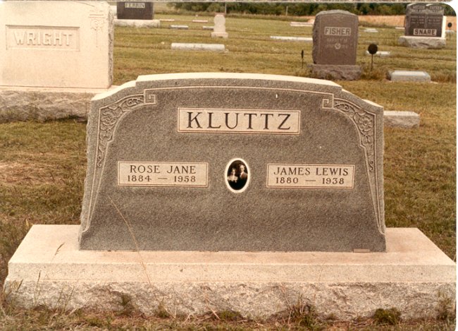 Gravestone of Rosa Jane and James Lewis Kluttz, 

Wilmore Cemetery, Wilmore, Comanche County, Kansas. 

Photo by John Edward (Ed) Schrock, 
used with permission of Janet Schrock Hubbard.