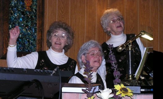 The Joyful Singers perform at the Wilmore Opry Gospel Show, 5 November 2005. 

Photo by David Rose.