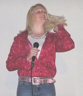 Melissa Ramski performs at the Wilmore Opry at the Twilight Theatre, 15 Oct 2005, Greensburg, Kansas.