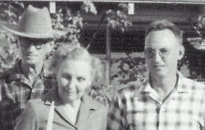 Grant Lucius Wright, Ura Ramona(Roderick) Wright and Ronald Wright.

Photo taken circa 1959 in Phoenix, Arizona.