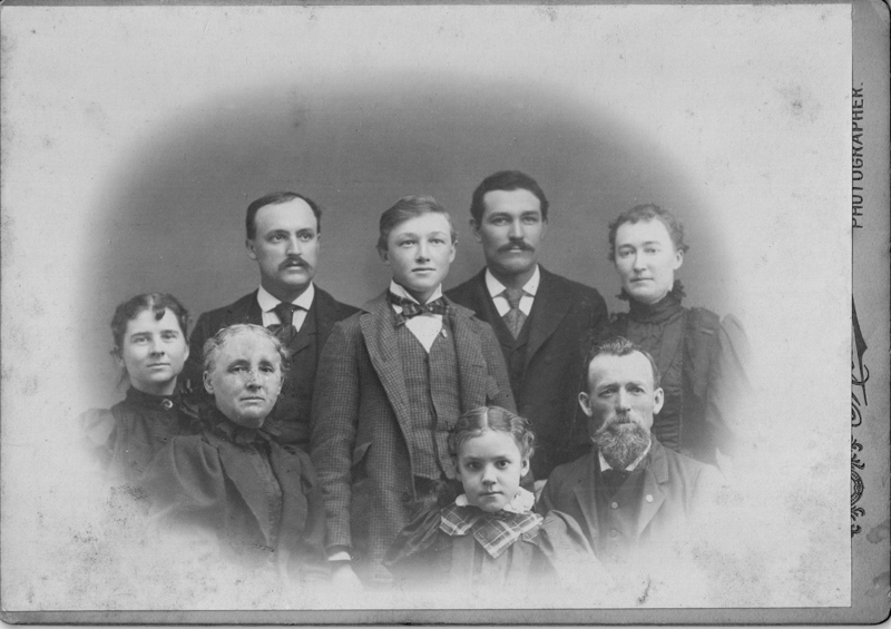 Photo of Wilson Broadbent Family