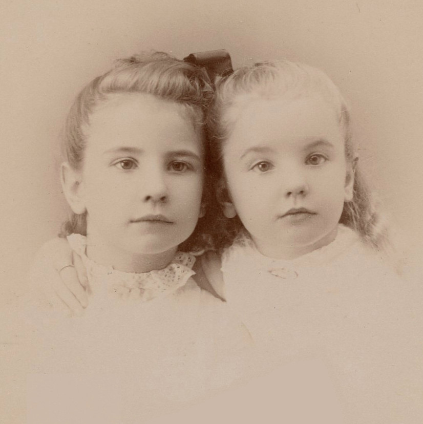 Photo of unknown girls.