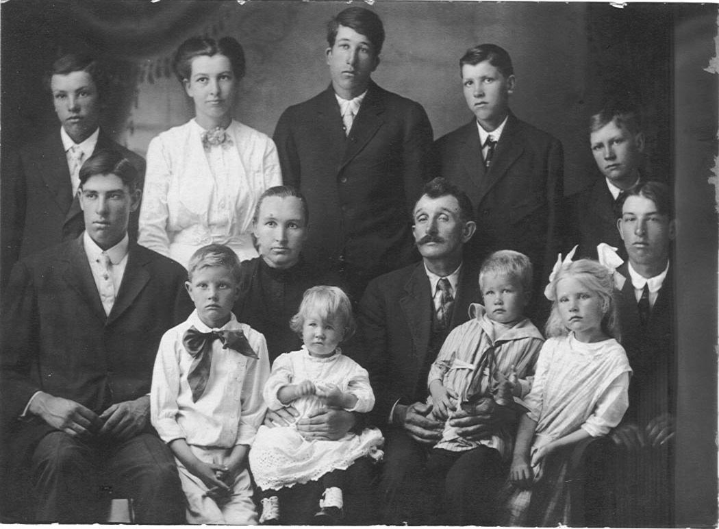 Photo of the Genzler Family 
