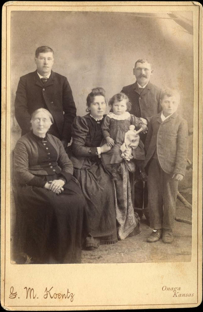 Photo of an unknown group