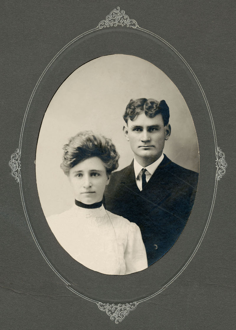 Photo of Andrew & Mabel Cooley