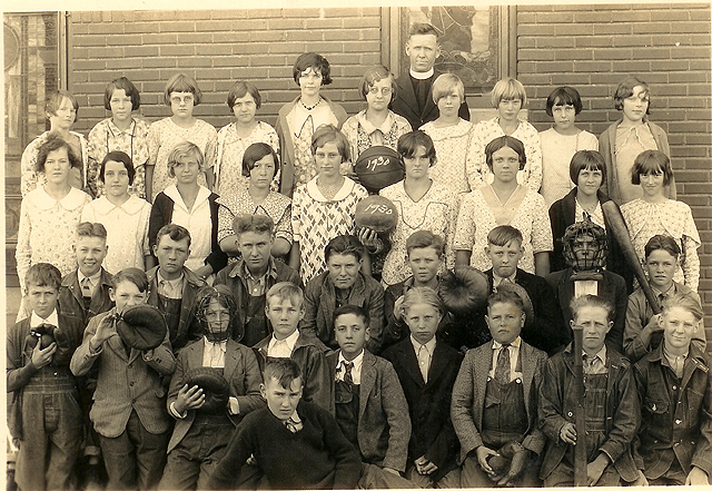 Photo of Baileyville 6th Grade Class, 1930